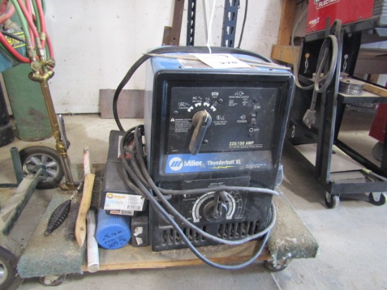 278. MILLER THUNDERBOLT XL 225 / 150 AMP ARC WELDER, TAX