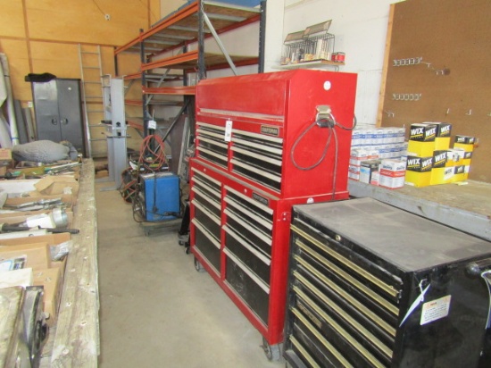 280. CRAFTSMAN 10 DRAWER ROLLING TOOL CHEST WITH 8 DRAWER TOP CHEST AND STO