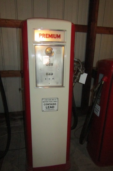 969. NEPTUNR METER COMPANY MODEL 855 GAS PUMP, SN# 64738, RESTORED, LIGHTED