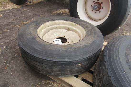 1360. 11R/22.5 TIRE ON 8 BOLT RIM