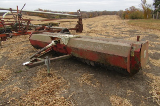 1370. IH 12 FT. STALK CHOPPER