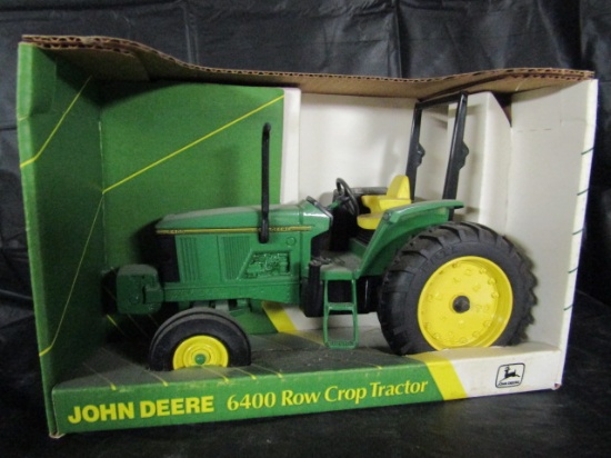 13. 1/16 John Deere 6400 Row Crop Tractor, Collector’s Edition, Box Has Wea