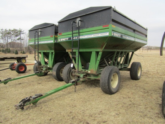 0748. Brent Model 544 Gravity Box, Roll Tarp, Fill Windows, Access Ladder,