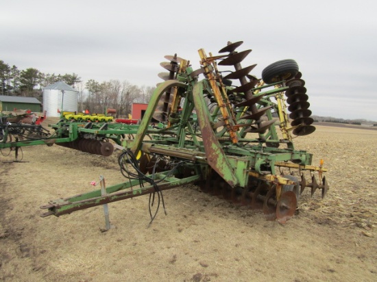 0758. John Deere Model 230 25 FT. Wing Fold Cushion Gang Disc, Dual Wheels,