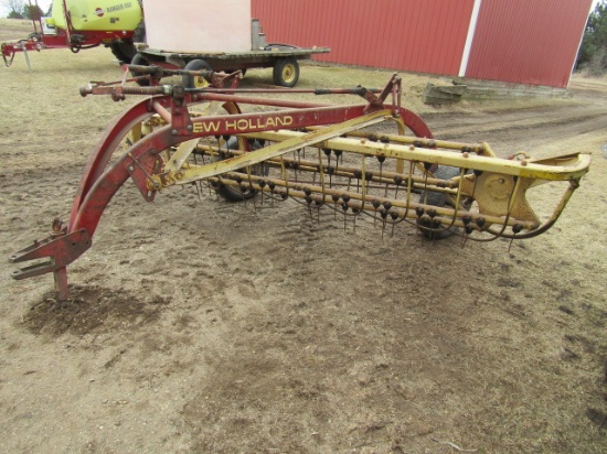0764. New Holland Model 256 Parallel Bar Rake with Rubber Mounted Teeth, On