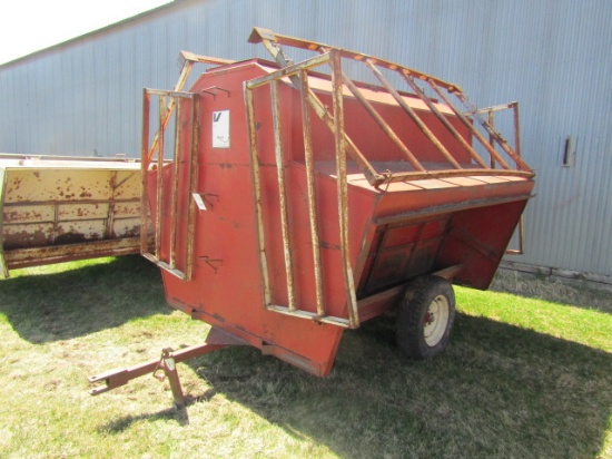 1357. K & K 2 Ton +/- Portable Creep Feeder with Tip Down Sides