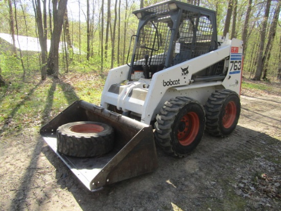 1427. 1999 MELROE BOBCAT MODEL 763 ADVANTAGE SERIES DIESEL SKID STEER LOADE