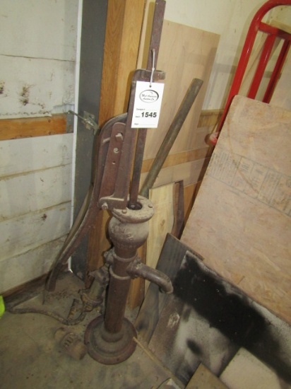 1545. HAND WELL PUMP