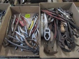 1688. CHANNEL LOCKS, VISE GRIPS, PLIERS, INC. 2 FLATS