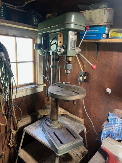 1842-A. BLACK HAWK MODEL DP514-125 BENCH TOP DRILL PRESS WITH STAND