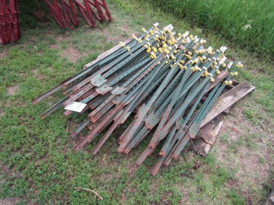 1609. (45) 6 FT. STEEL T POSTS, YOUR BID IS FOR THE ENTIRE LOT, ONE MONEY