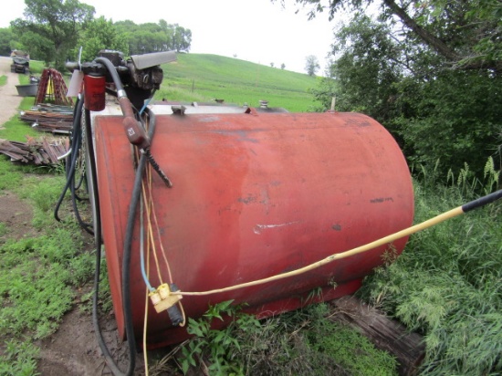 1617. 500 GALLON FUEL BARREL WITH ELECTRIC METER PUMP