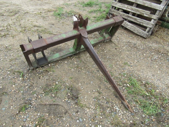 1636. LOADER OR 3 POINT MOUNTED ROUND BALE MOVER