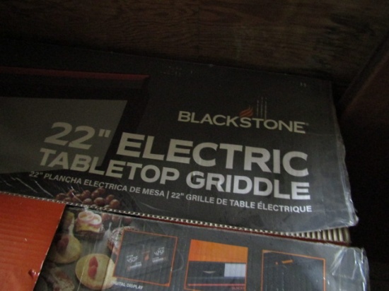1656. UNUSED BLACKSTONE 22” ELECTRIC GRIDDLE