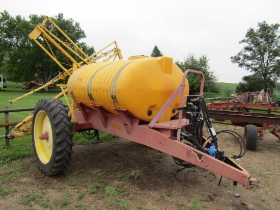 1666. CENTURY 1000 GALLON CROP SPRAYER, HYDRAULIC PUMP, 66 FT. +/-  BOOMS,