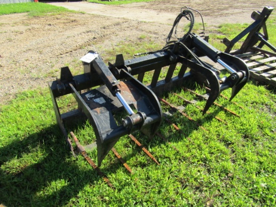 1714. TITAN 72 INCH SKID LOADER MOUNTED MANURE BUCKET WITH DUAL CYLINDER HY