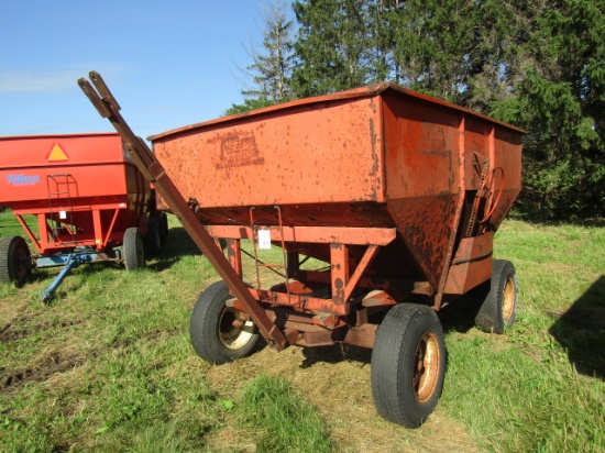1722. KILLBROS MODEL 350 GRAVITY BOX ON CAMCO 8 TON  4 WHEEL WAGON, EXT. PO