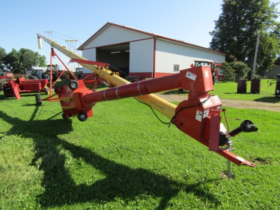 1725. WESTFIELD 10 INCH X 61 FT. SWING HOPPER AUGER, SCREEN IN HOPPER, HYDR