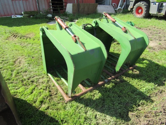 1891. 6 FT. HD QUICK TACH MANURE / ROCK BUCKET WITH DOUBLE CYLINDER DOUBLE