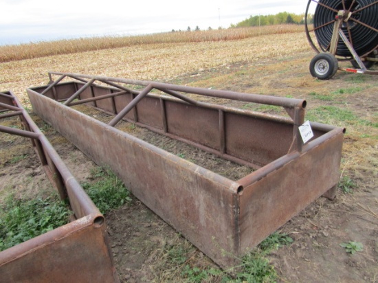 711. 4 FT. X 24 FT. BOTTOMLESS STEEL FEED BUNK WITH RAIL