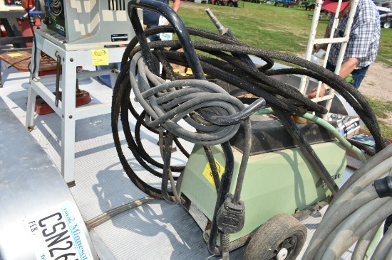 Kew Cold Water Pressure Washer W/ Wand