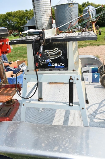 DELTA SHOPMASTER TABLE TOP TABLE SAW ON STAND