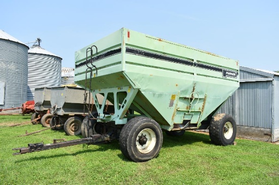 PARKER 650 GRAIN CHARIOT ON PARKER HD GEAR, SURGE BRAKES, LIGHTS