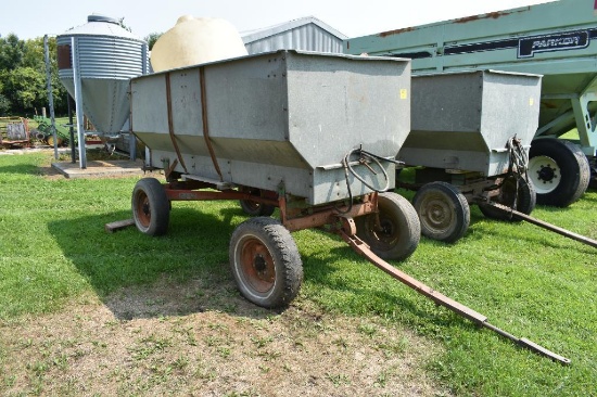 STEEL FLAIR BOX ON CASE RUNNING GEAR, HYD LIFT