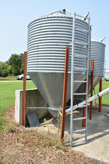 5 TON BULK FEED BIN, NO AUGER, SOUTH OF BARN