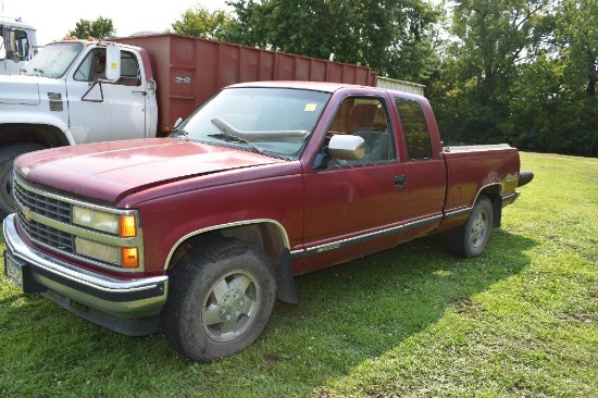 1992 Chevrolet 1500 Pickup, 4wd, Ext Cab, 4 Spd W/Od, 6.5' Box, 299,251 Miles