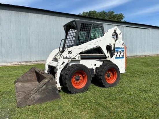 Bobcat 773 Skid Loader, 3194 Hours, Winter Cab Enclosure With Door, Heat, Hand & Foot Controls,