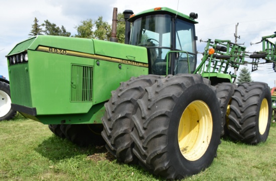 1928. 1994 JOHN DEERE MODEL  8970 FOUR WHEEL DRIVE DIESEL TRACTOR, 4 HYDRAU