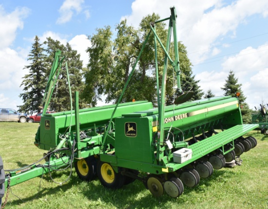 1930. JOHN DEERE MODEL 455 – 25 FT. PRESS DRILL, CURRENTLY SET FOR 20” SPAC