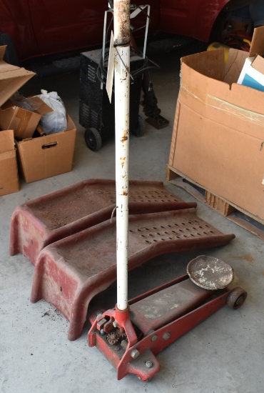 1970. Hd Approx. 2 Ton Floor Jack And Car Ramps