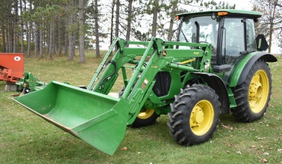 185. Exceptional 2014 John Deere Model 5075m Mfwd Pre Def Diesel Tractor, D