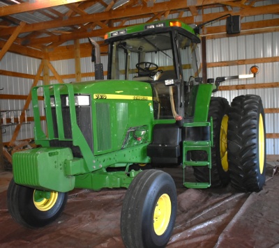 273. Special 2000 John Deere Model 7610 Two Wheel Drive Pre Def Diesel Trac