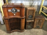 Lot of antique radios
