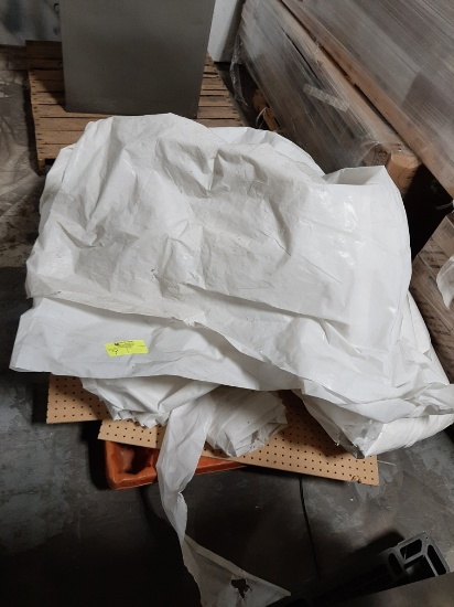 (1) pallet - Plastic Sheeting