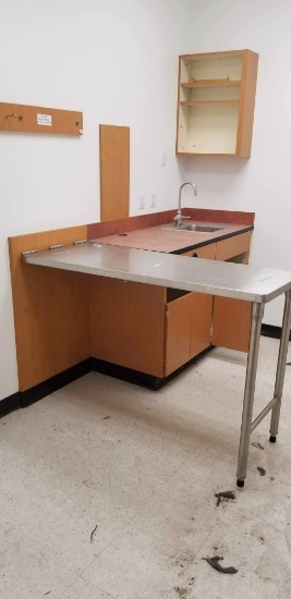 SS consultation table with counter and sink