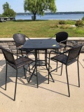 Outdoor Table 4 metal chairs