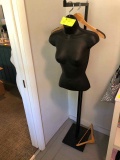 WomenÕs Mannequin Torso