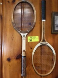 Old tennis racket decor