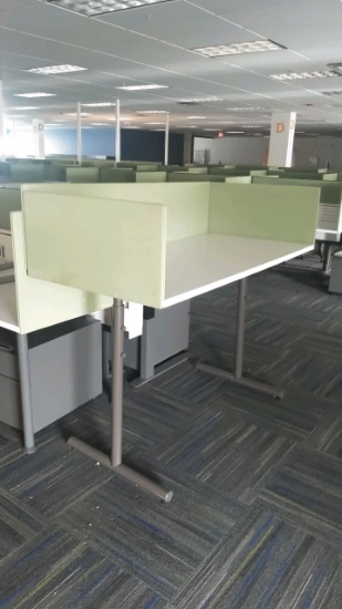 Knoll Freestanding table/desks, Standing height