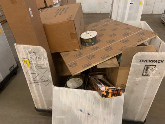 Pallet of mixed merchandise, to include but not limited to: Christmas lights and dŽcor, cooler, Led
