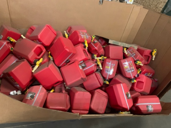 Lot of Gasoline tanks 2.5 gl.