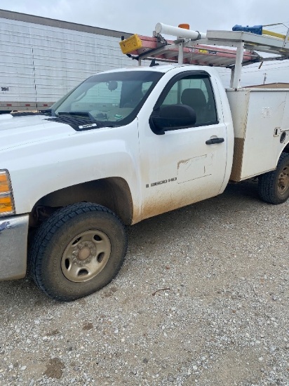 Cassville, MO- 2009 Chevy 3500 Mechanics Truck