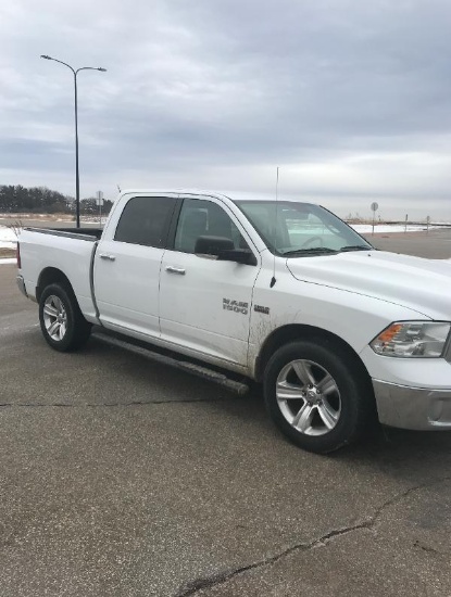Waseca, MN- 2014 Dodge 1500 Ram Crew Cab Pickup Truck