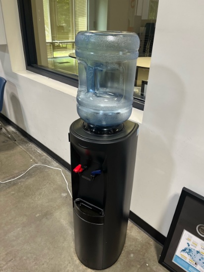 Water cooler