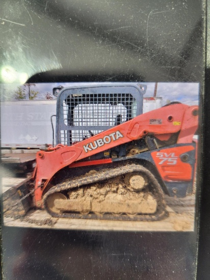 Owensboro, KY- KUBOTA SKID STEER TRACKED Model: SVL-75 VIN: 1002315 Hours: 3450 Note: This lot is lo