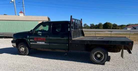 Cassville, MO- 2005 Chevy 3500 Crew Cab